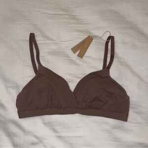 SKIMS Bralette FITS EVERYBODY CROSSOVER BRALETTE UMBER COLOR SMALL SIZE S NUDE